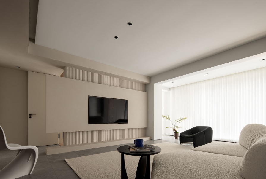 鹏飞南开学苑126㎡现代风格三居室<font color='red'>装修案例</font> 鹏飞南开学苑126㎡现代风格三居室<font color='red'>装修案例</font>