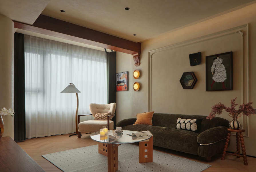 中海·镜映南开125㎡中古风格三居室装修案例